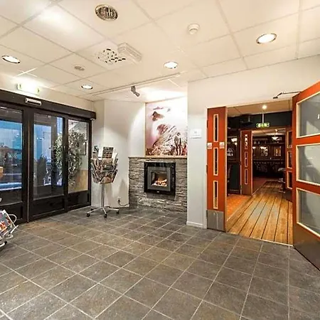 Hotel Senja Gibostad